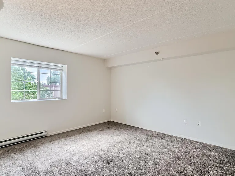 Village Plaza Apartments — Photo 12