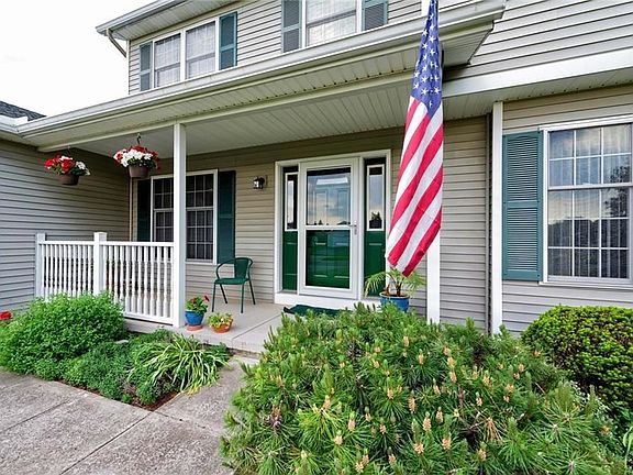 2nd image of 55 Hutton Cir