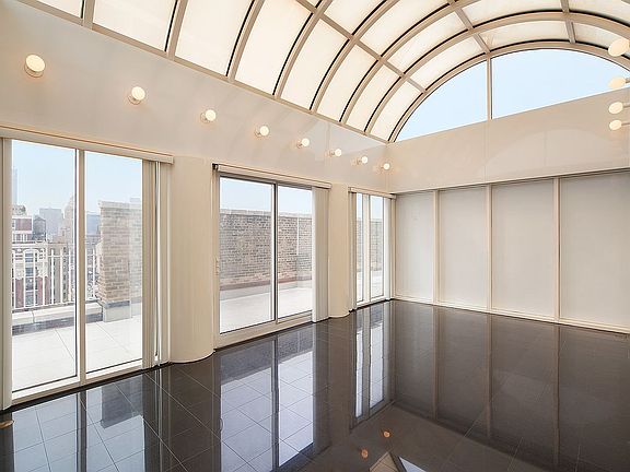 2nd image of 1000 Park Ave #Pha