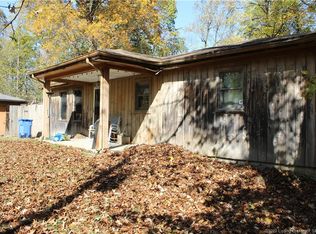 10220 Rosewood Rd SE, Elizabeth, IN 47117