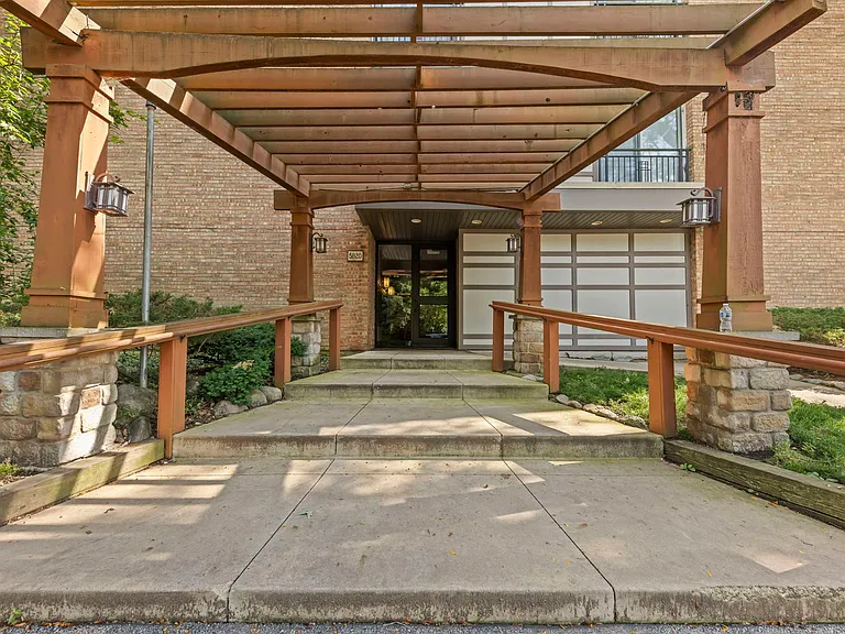 5820 Oakwood Dr #5F — Photo 14