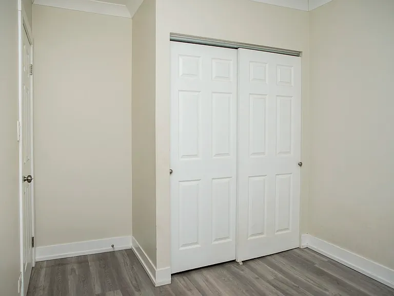 1417 W Hutchinson St #1 — Photo 9