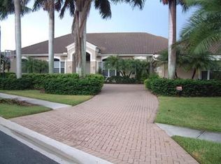 12 Falconwood Ct, Fort Myers, FL 33919