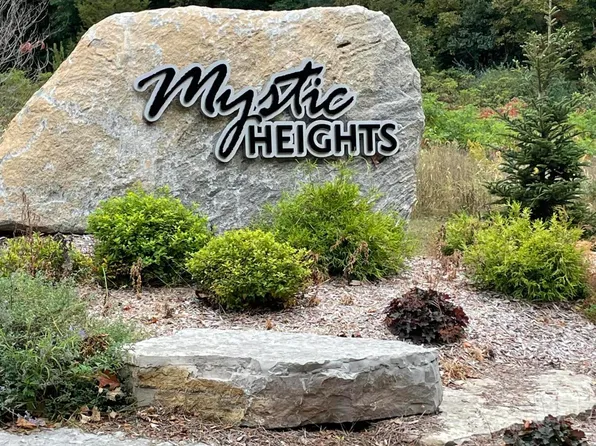 10827 Mystic Heights Trl #9, Mattawan, MI 49071