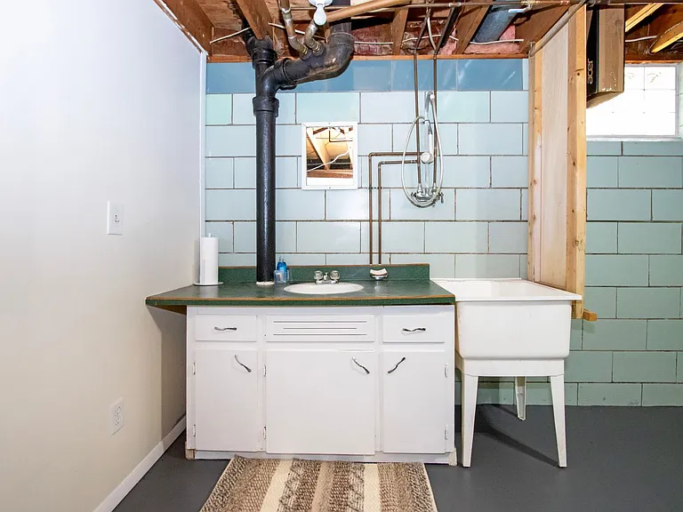 1720 W Hill Dr — Photo 20