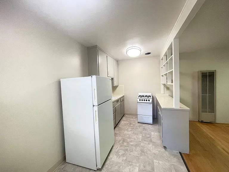 East Sacramento Charmer at 3349/3357 I Street — Photo 3