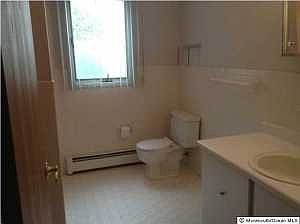 2nd image of 4 Mapleton Rd