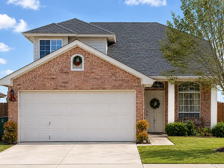 1514 Grey Fox Trl — Photo 1