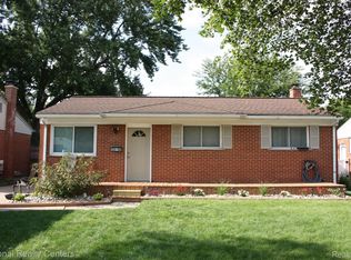 30760 Grandview Ave, Westland, MI 48186