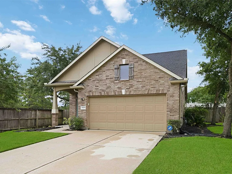 10634 Kentington Oak Dr — Photo 2