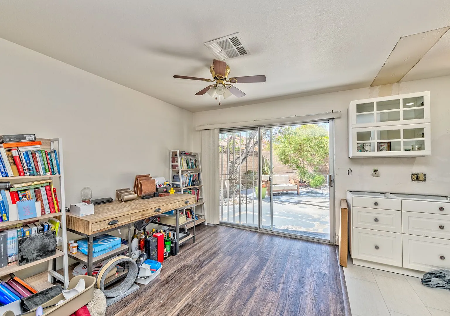7686 Selby Court, Las Vegas, Nevada 89147 — Photo 2