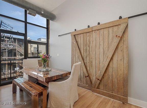 4th image of 1137 N Wood St APT 2B