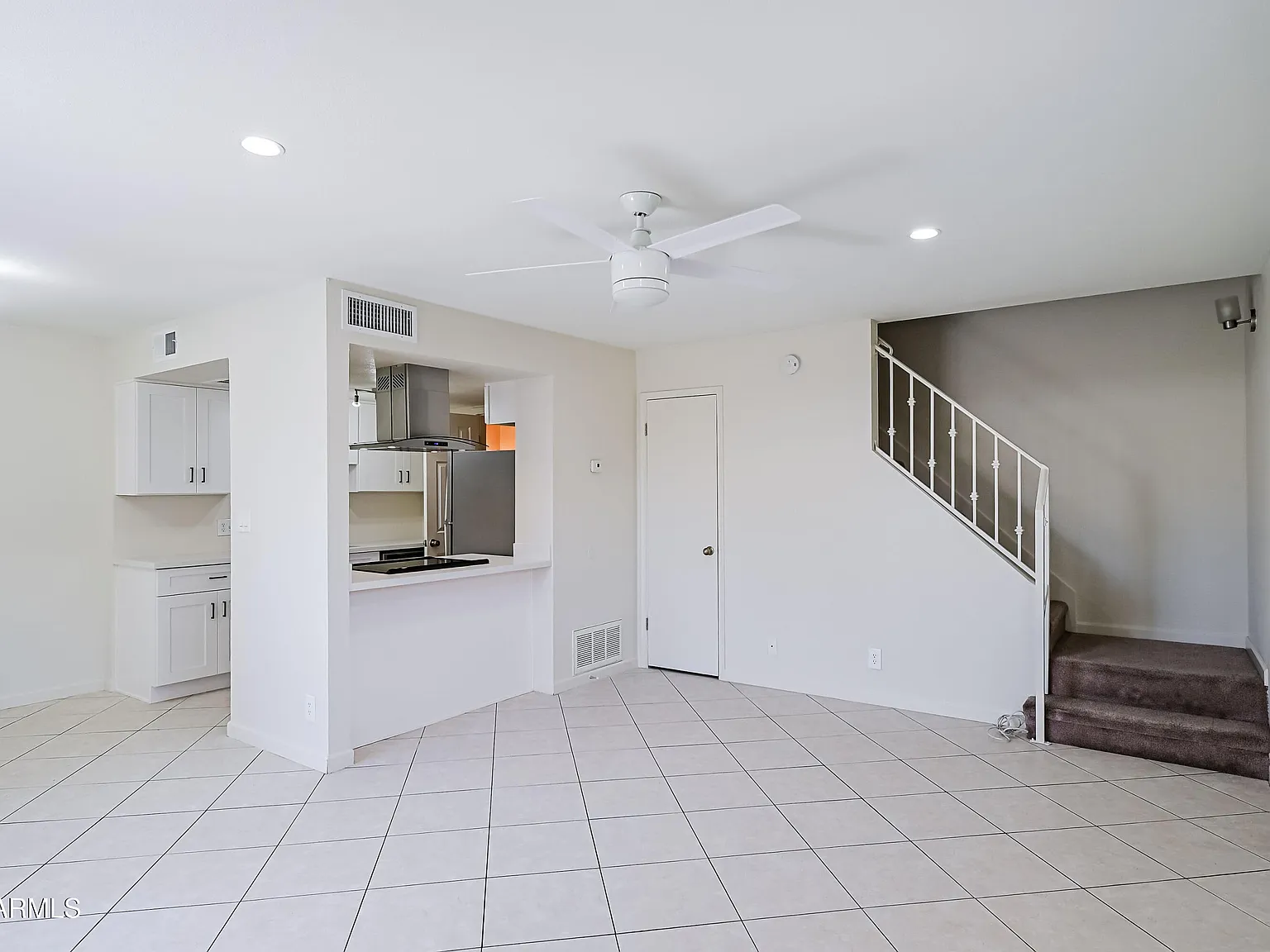 3 bed, 1.5 bath, 1023 sqft, $1,750 — Photo 3