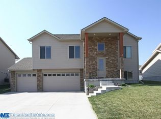 1545 Blanca Dr, Lincoln, NE 68521