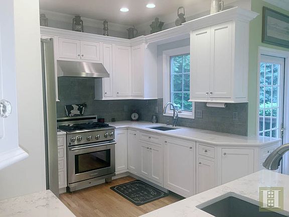 4th image of 1112 Smith Manor Blvd #57