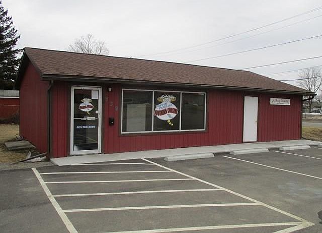 1st image of 939 S Hulett Ave