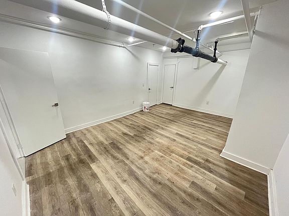 4th image of 639 Bergen Ave #10E