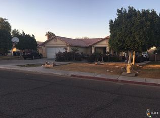 1107 Santa Fe Dr, Calexico, CA 92231