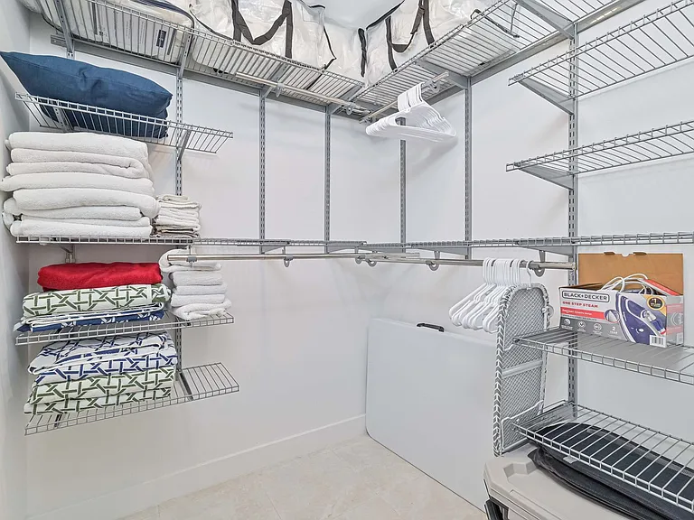 6386 Royal Woods Dr — Photo 30