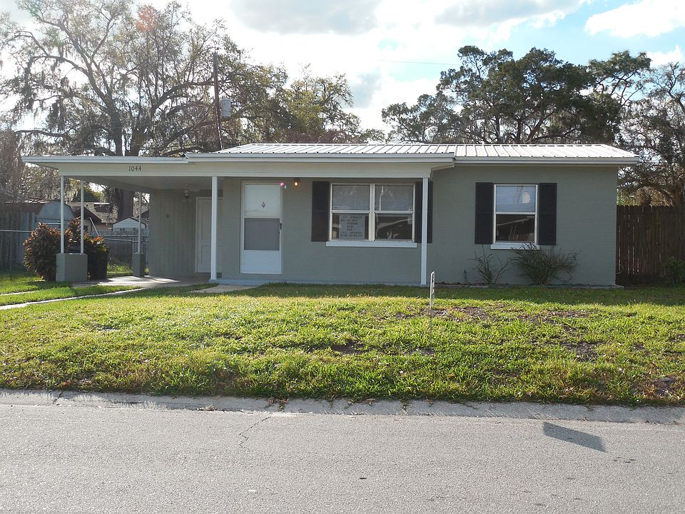 1st image of 1044 Pineview Pl