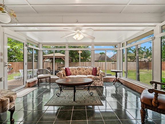 2nd image of 1320 Wolf Lair Dr