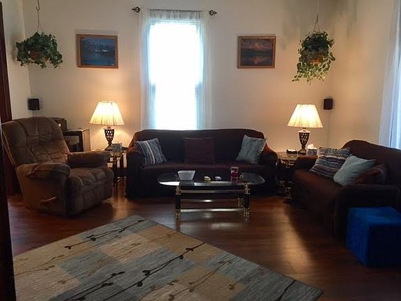 3rd image of 637 E McLeod Ave