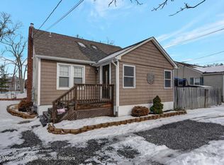 412 Drum Point Rd, Brick, NJ 08723