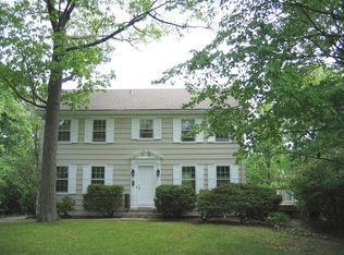 1303 Lincoln Ave S, Highland Park, IL 60035