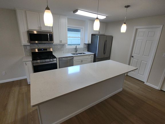 3rd image of 6390 E Leenon Ave