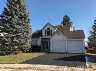 18 Washington Ave, Streamwood, IL