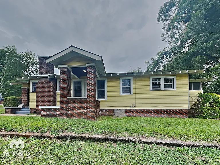 4817 Avenue N — Photo 33