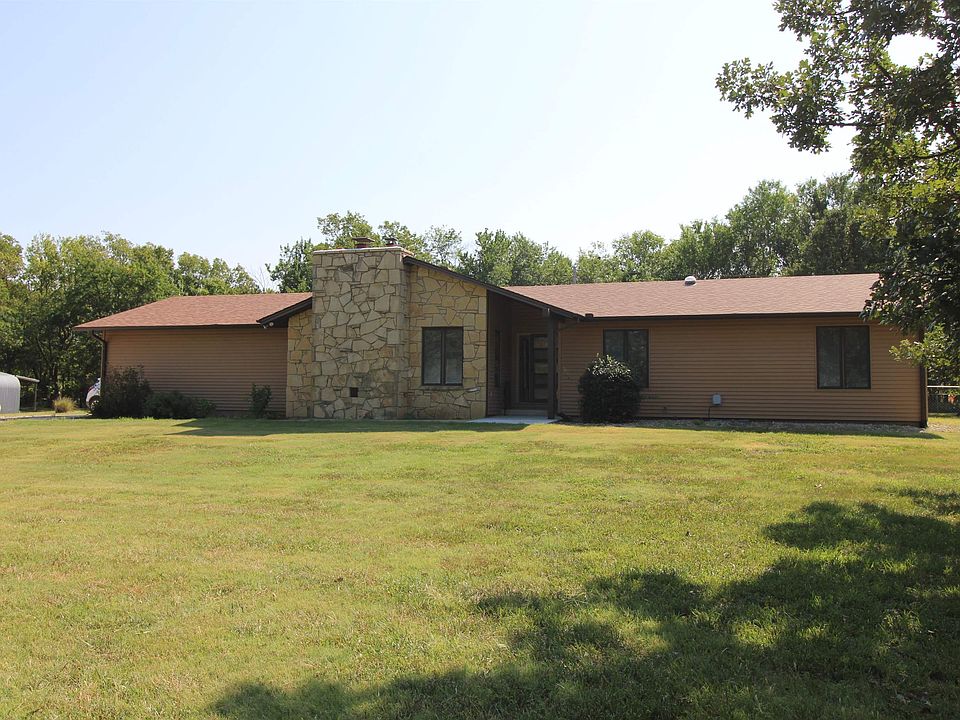 1st image of 3221 SE 30th St