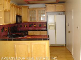 437 Florencia Ln, Vista, CA 92083