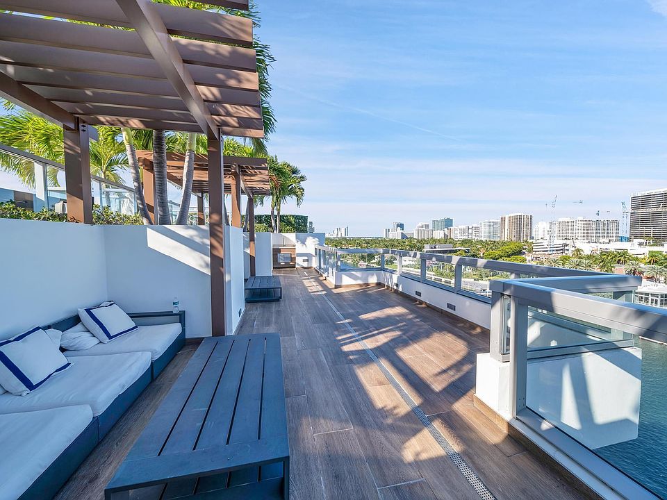 1st image of 9521 E Bay Harbor Drive #305