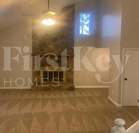 2nd image of 2876 Fieldstone Dr SE