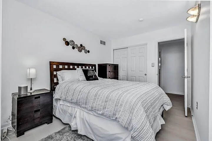 7315 Princeton Rd — Photo 3