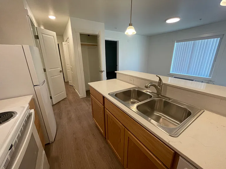 609 N Water St #201 — Photo 5
