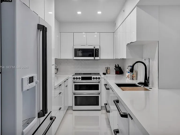 2501 S Ocean Dr #1515 — Photo 16