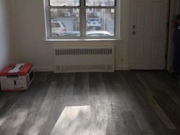 3rd image of 4005 195th St #3