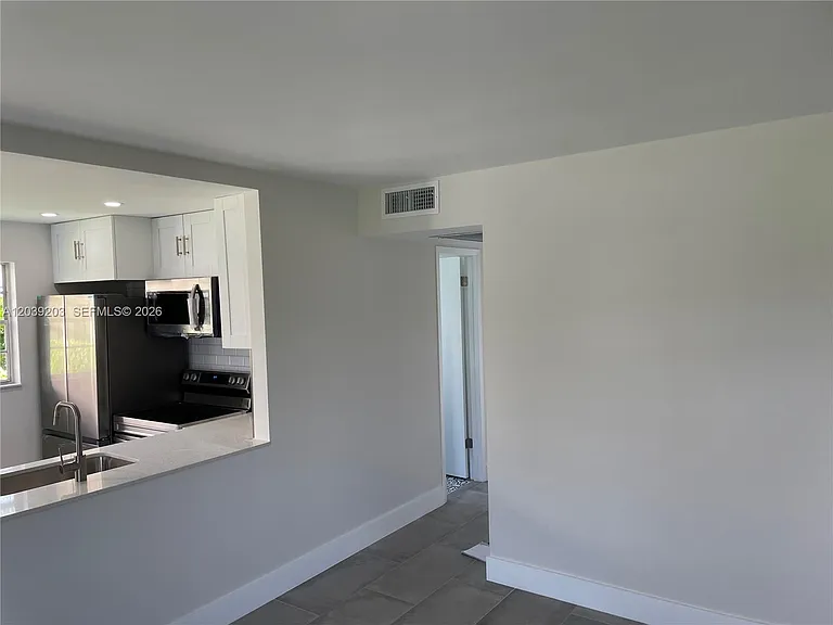 136 Brighton Dr #136-D — Photo 11