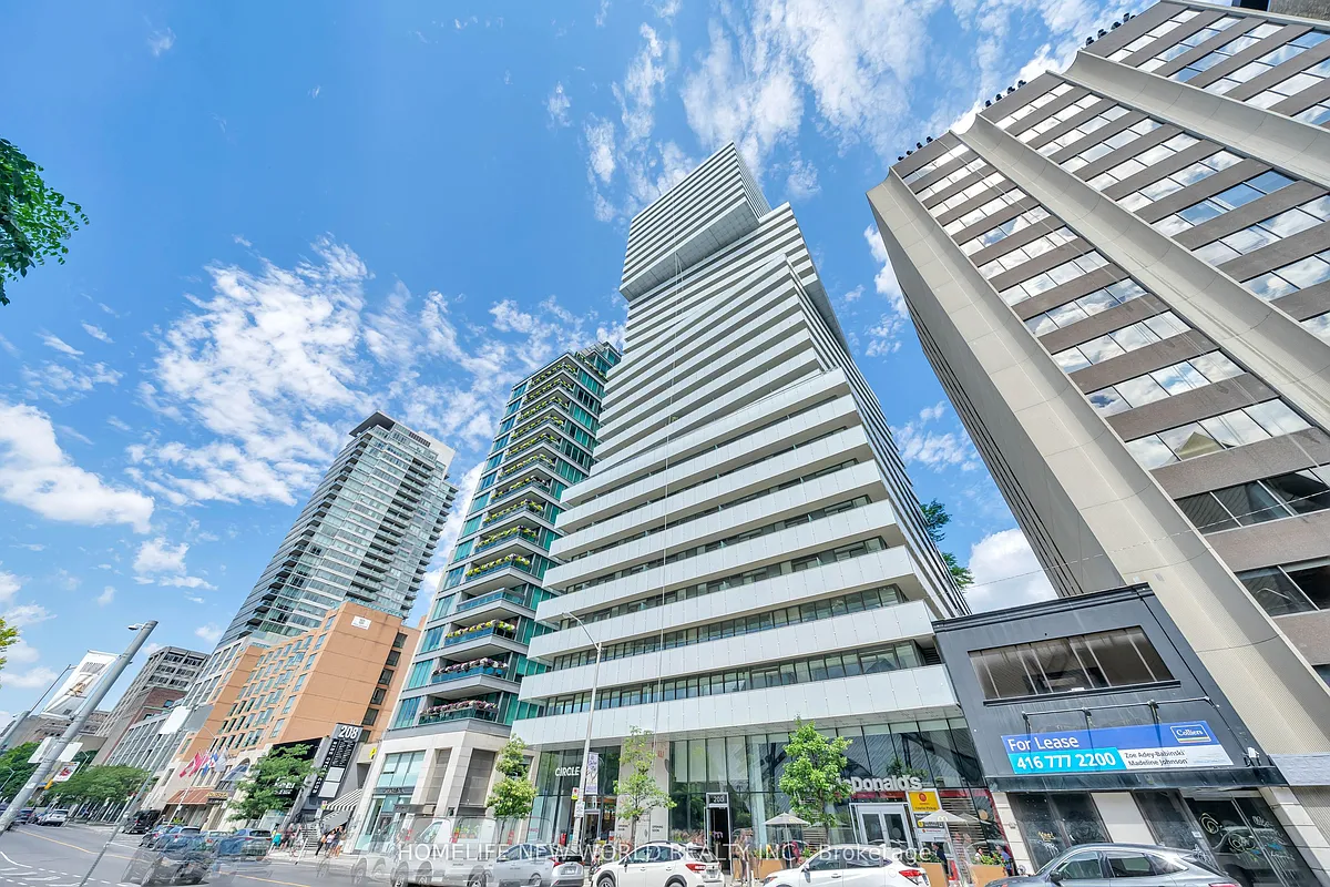Building Photo - 200 Bloor St W #402