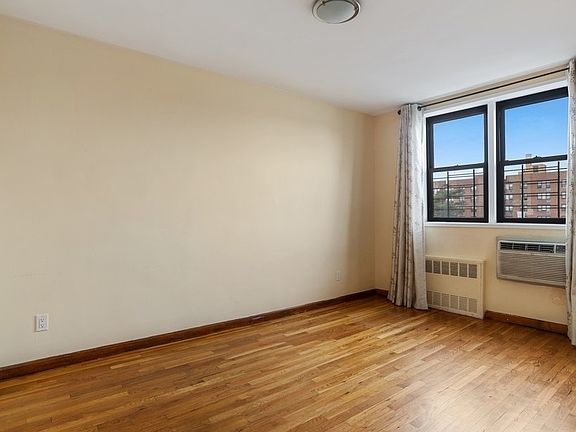 5th image of 30 Bay 29 St #4R