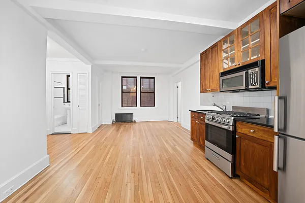 Rented by Douglas Elliman | media 6