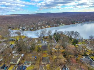 26 Shawnee Pkwy, Wharton, NJ 07885