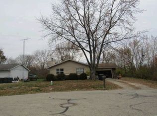 1160 E 3rd St, Coal City, IL 60416