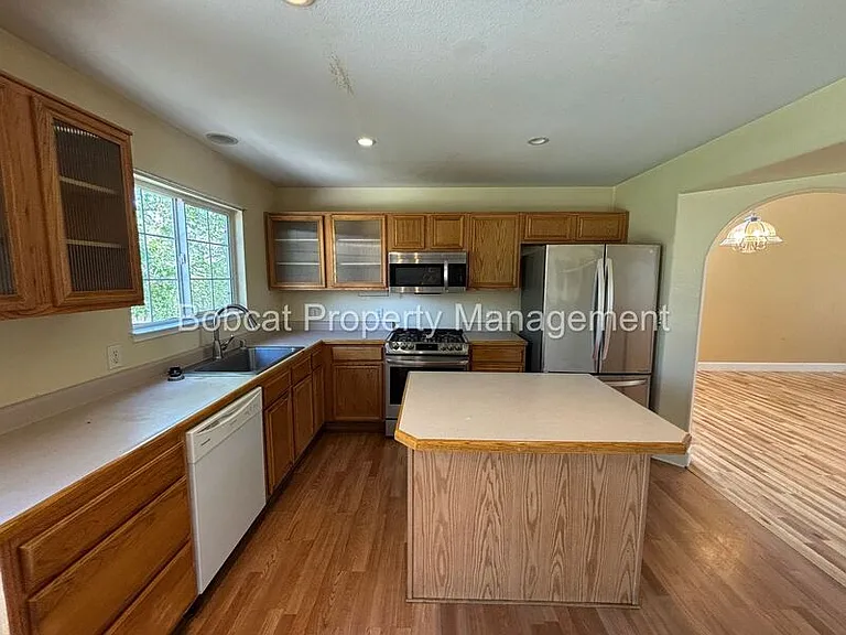 1477 Ridge Point Dr — Photo 10