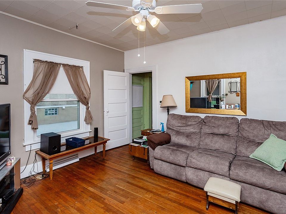 1st image of 3936 10th St