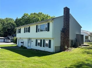 99 Everill St, Warwick, RI 02889