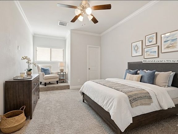 4th image of 634 Comal Dr