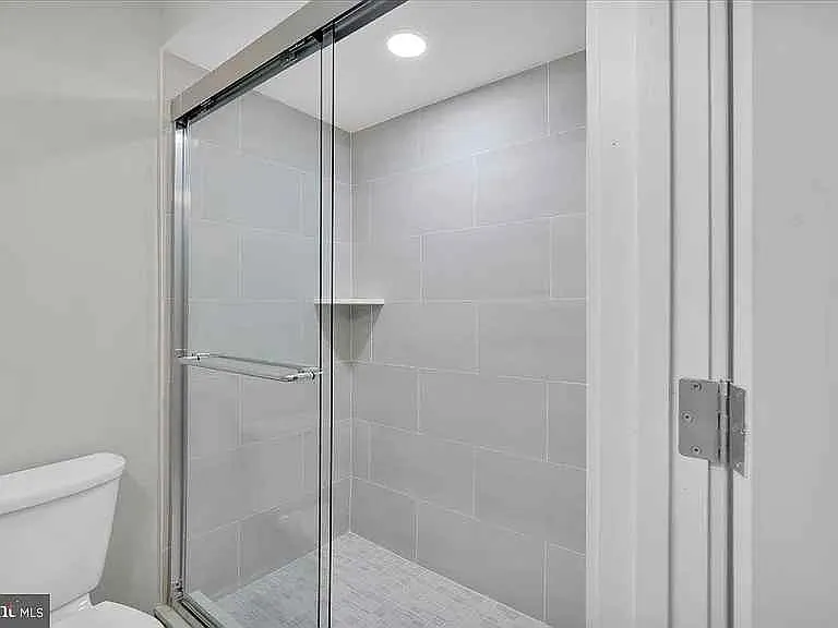 802 W Norris St #1 — Photo 7